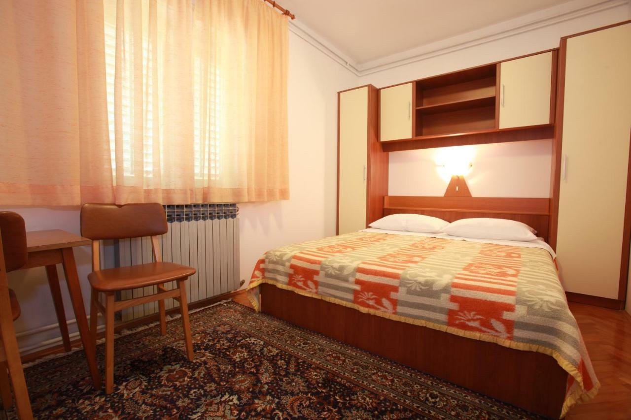 Apartments & Room Jagoda Baška Eksteriør billede